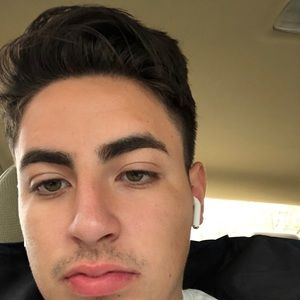 Meet your Posher, Larry